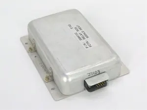 SERVICEABLE BOMBARDIER LEARJET 31, 35 WINDSHIELD HEAT RELAY BOX P/N 2684152-1